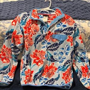 Patagonia Synchilla Red and Blue Floral Fleece Pullover